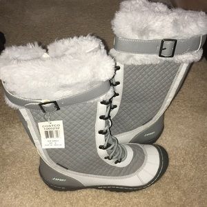 Brand new Grey Snow Boots. Size 9